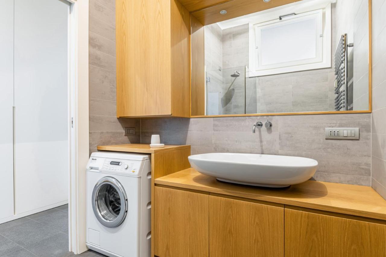 Easylife - Elegante Dimora Due Passi Dal Duomo Apartment Milan Exterior photo