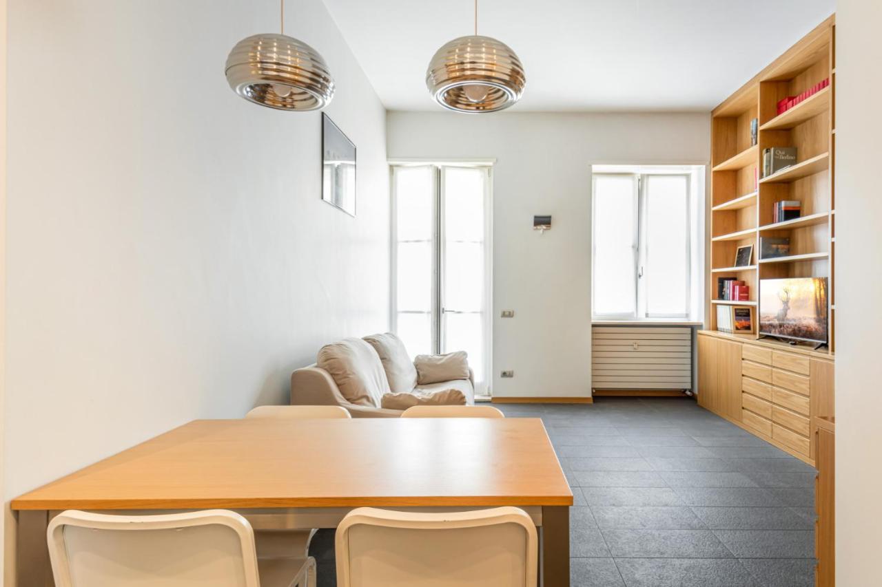 Easylife - Elegante Dimora Due Passi Dal Duomo Apartment Milan Exterior photo