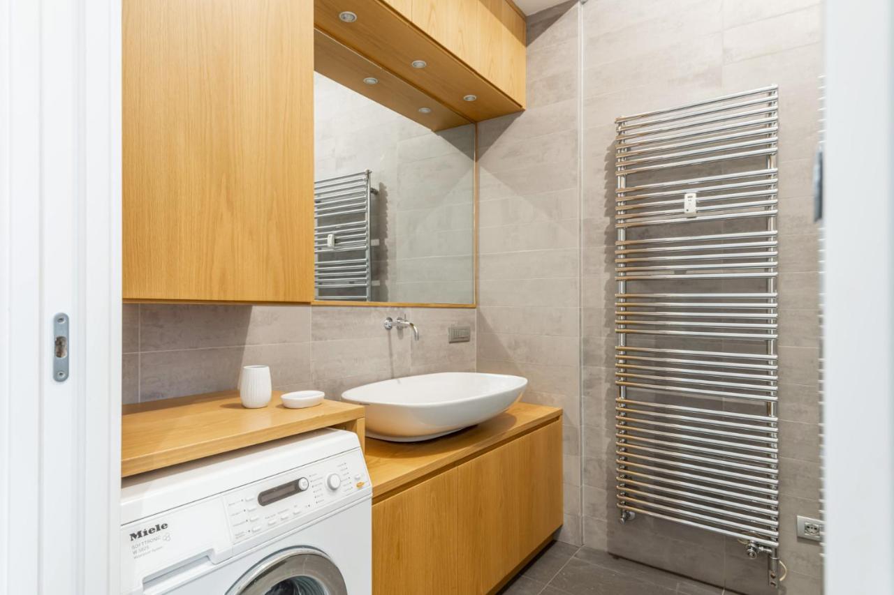 Easylife - Elegante Dimora Due Passi Dal Duomo Apartment Milan Exterior photo