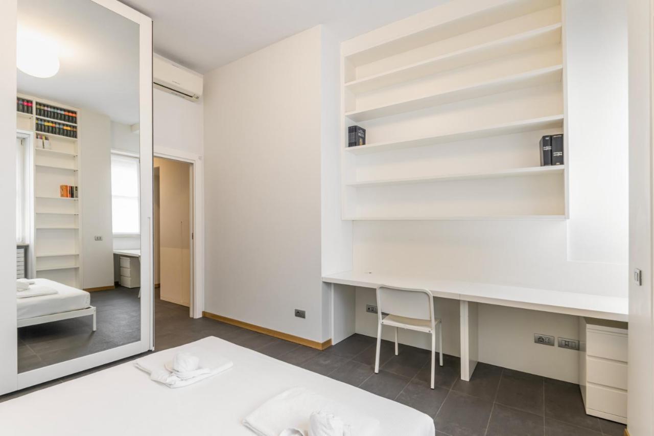 Easylife - Elegante Dimora Due Passi Dal Duomo Apartment Milan Exterior photo