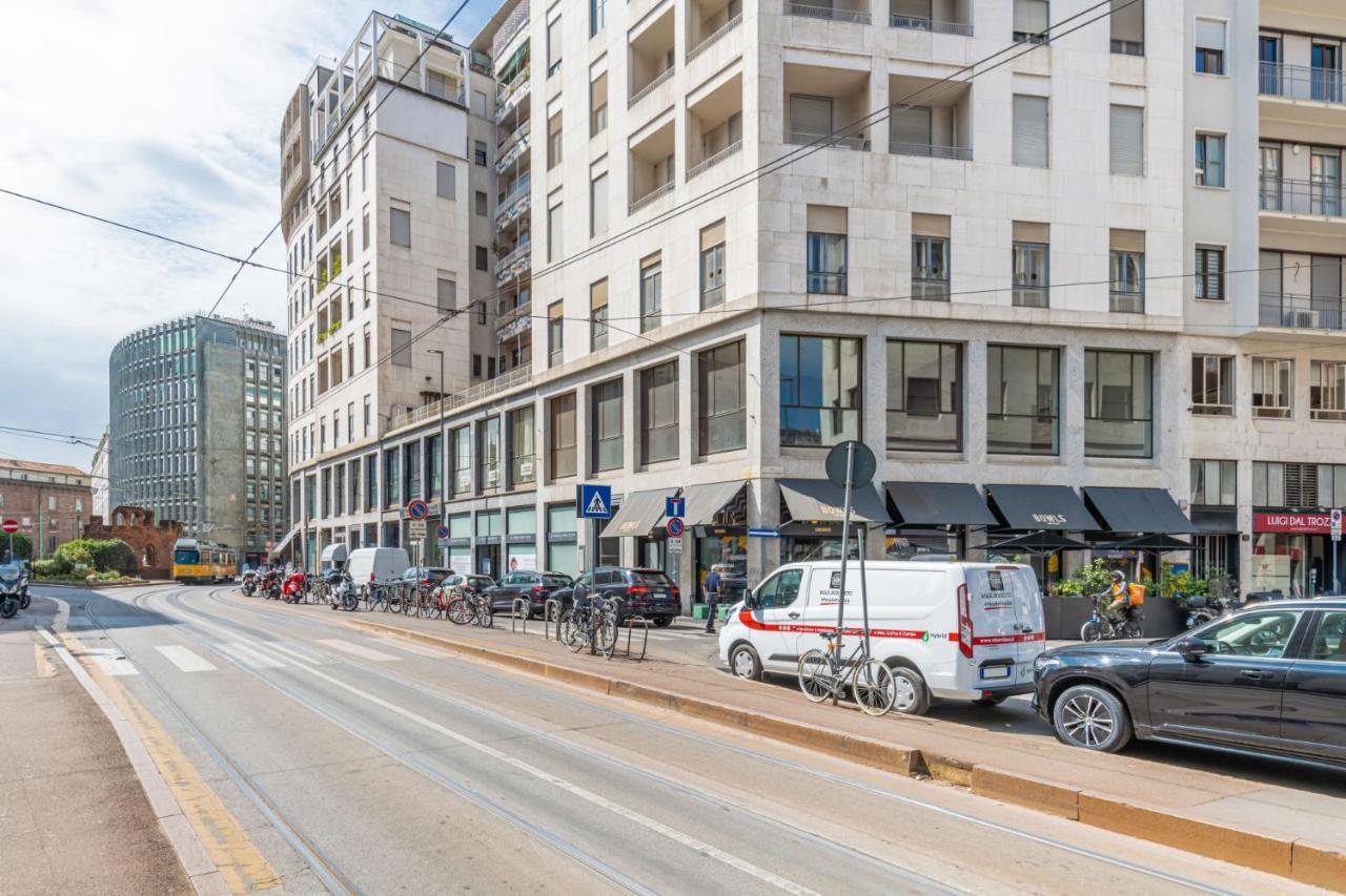 Easylife - Elegante Dimora Due Passi Dal Duomo Apartment Milan Exterior photo