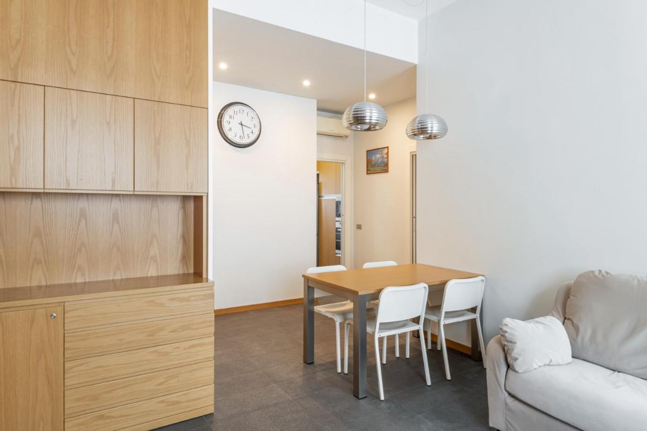 Easylife - Elegante Dimora Due Passi Dal Duomo Apartment Milan Exterior photo